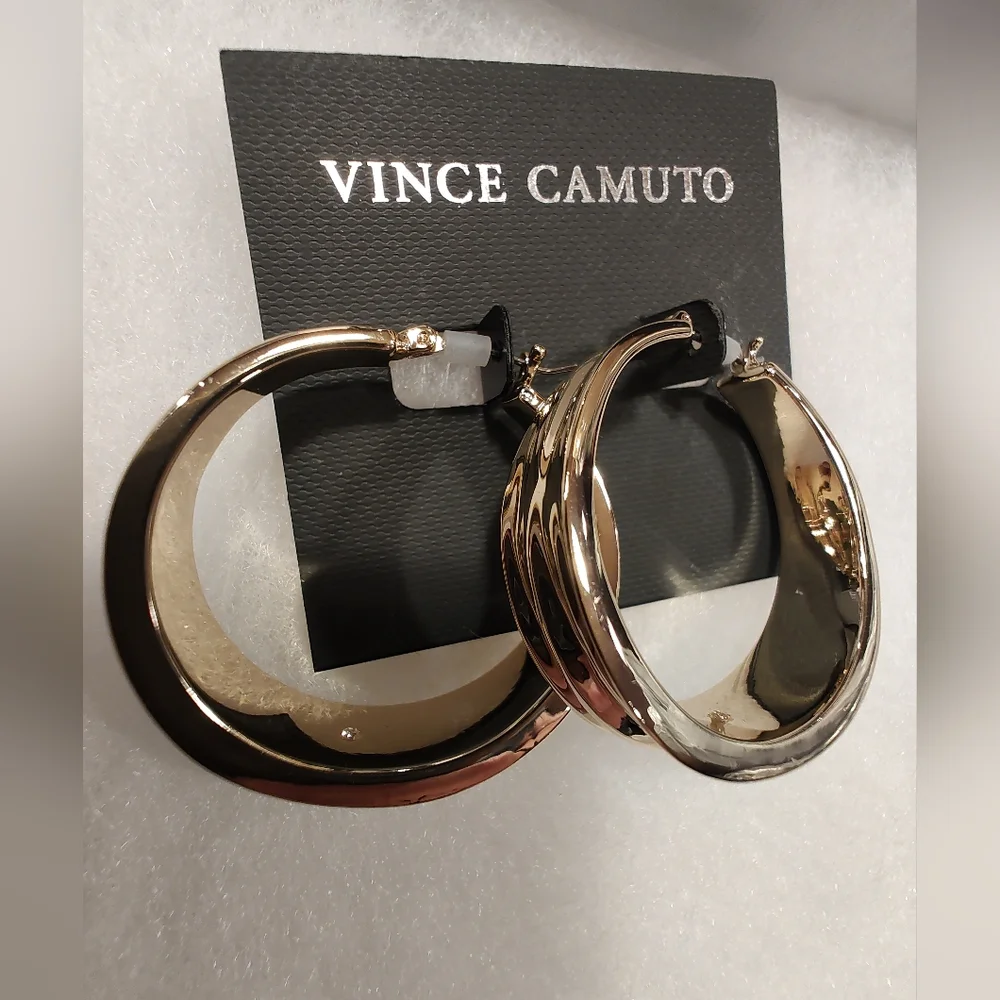 NWT Vince Camuto Gold Hoop Earrings, 1.5